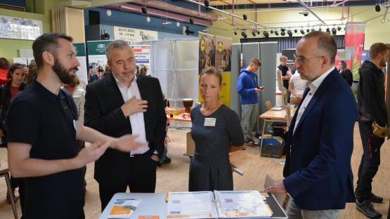 Ehrensache.jetzt beim Hochschultag in Dippoldiswalde: Engagement und Inspiration für die nächste Generation
